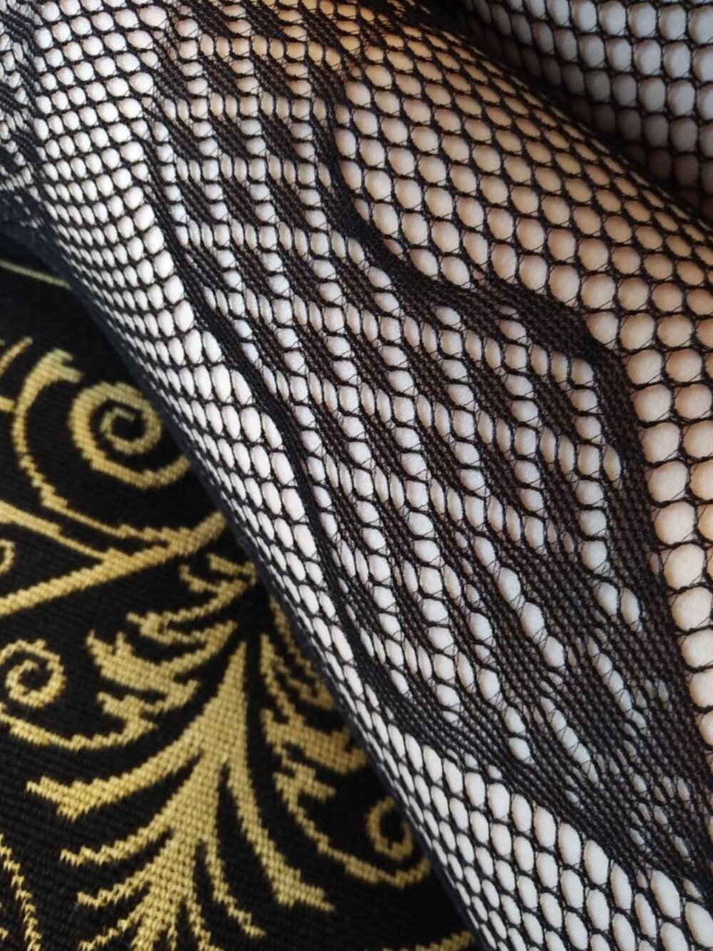 Patterned Fishnet Snake Tights - Picture 2 of 6